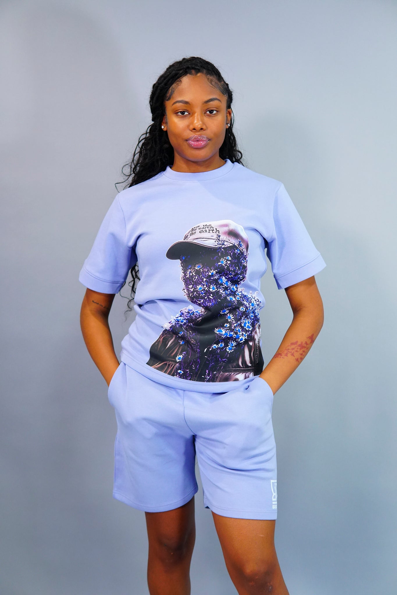 Flower “Woman” Shorts Suit