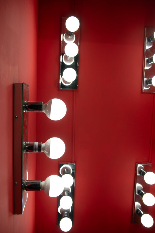 Red Room with Lights | 1 Hr